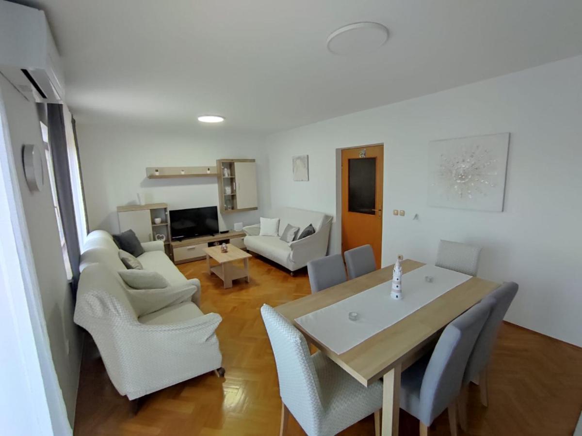 House Silva Apartment Podstrana Bagian luar foto
