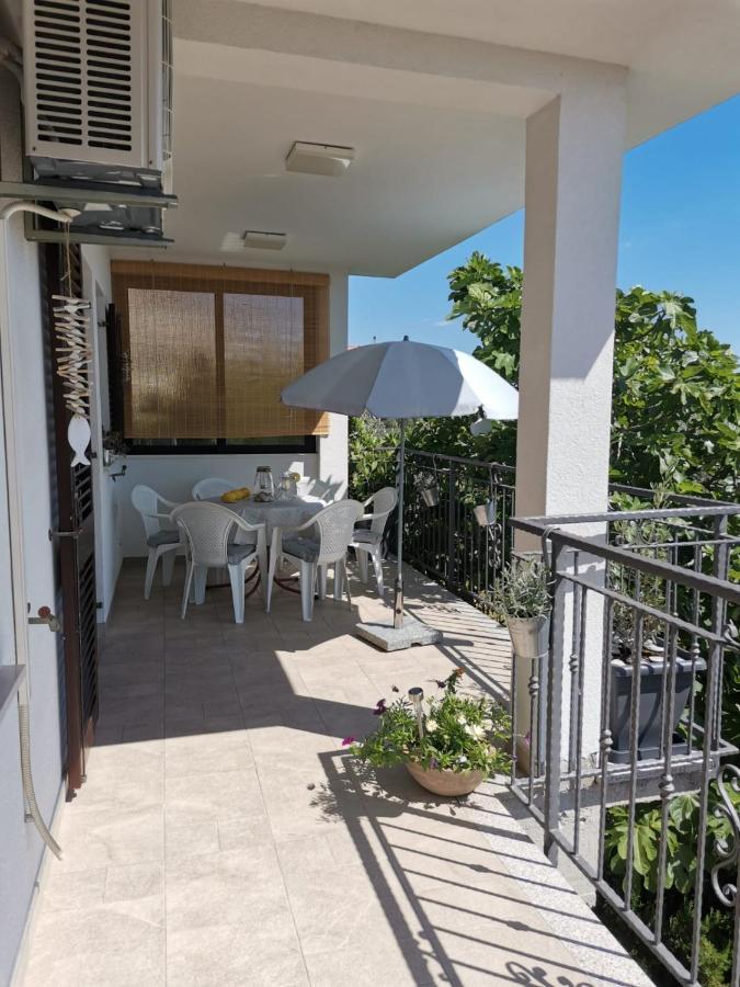 House Silva Apartment Podstrana Bagian luar foto