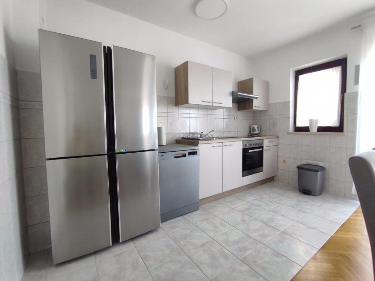 House Silva Apartment Podstrana Bagian luar foto