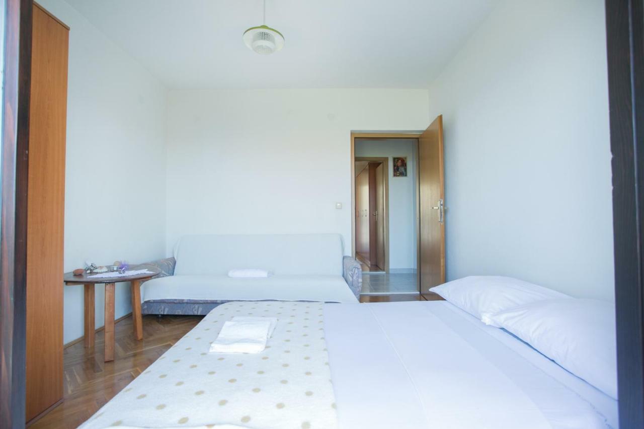 House Silva Apartment Podstrana Bagian luar foto